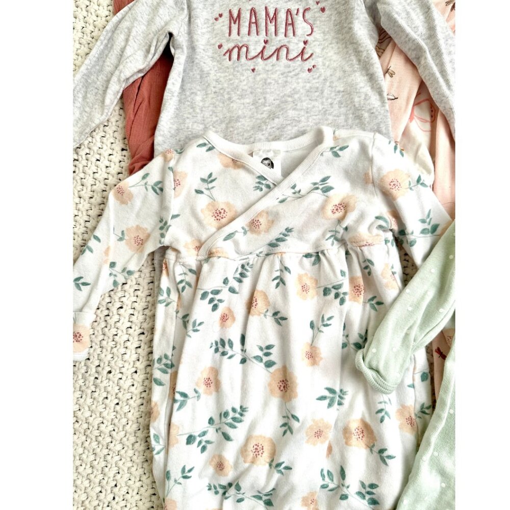 (8) Newborn & 0-3 Months Baby Girl Soft Sleep Gowns Bundle - Picture 4 of 6